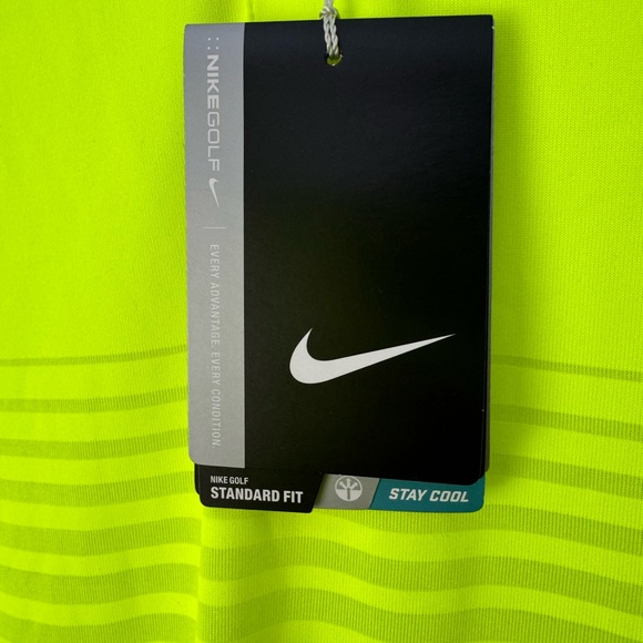 NWT Men’s Nike Golf Shirt size M - Picture 4 of 5